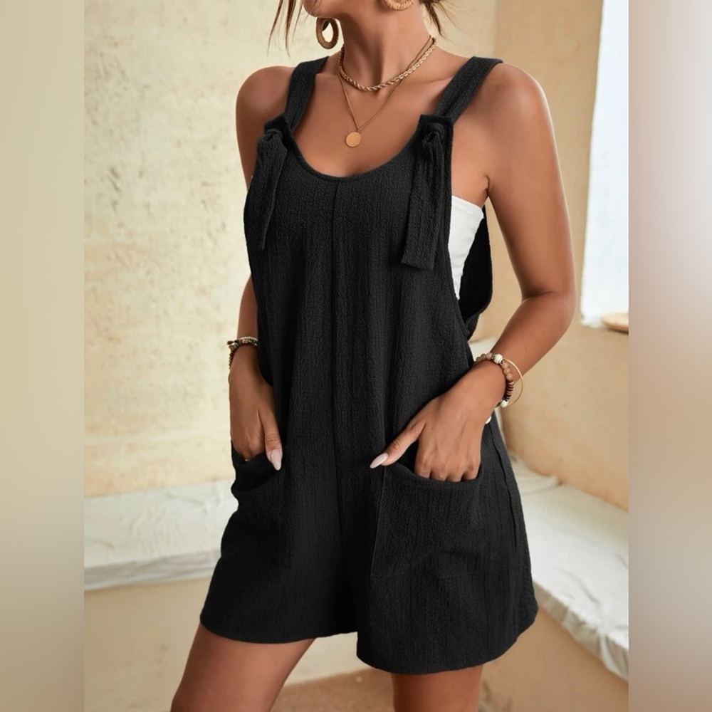*5 for $20*  NWOT ! Romper, with adjustable straps